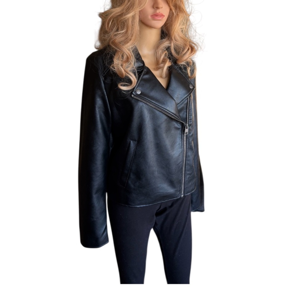 🔥🔥🔥LEVI STRAUSS Women’s Black Faux Leather Fully Lined Moto Jacket Grunge Punk